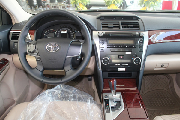 Toyota Camry 2.5G khẳng định đẳng cấp phần 1